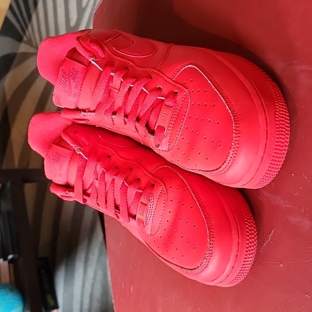 Nike: Nike Air Force 1 '07 LV8 1, "Triple" Red, Men's size 10
